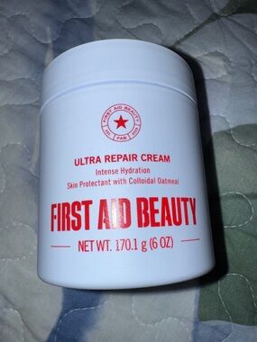 First Aid Beauty Ultra Repair Cream